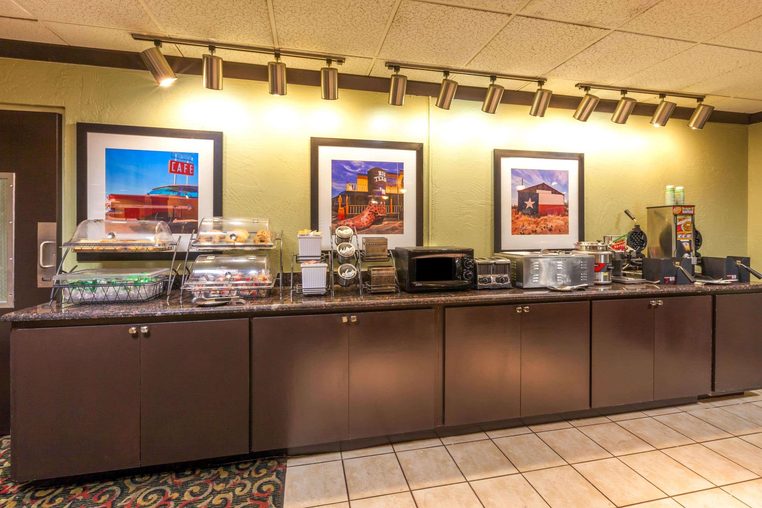 Baymont By Wyndham Amarillo East Hotel Exterior foto