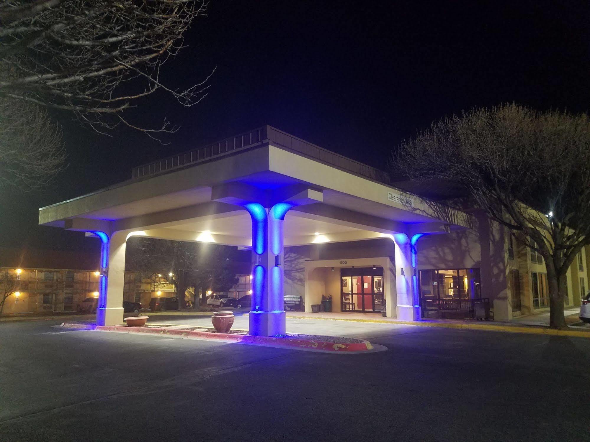 Baymont By Wyndham Amarillo East Hotel Exterior foto